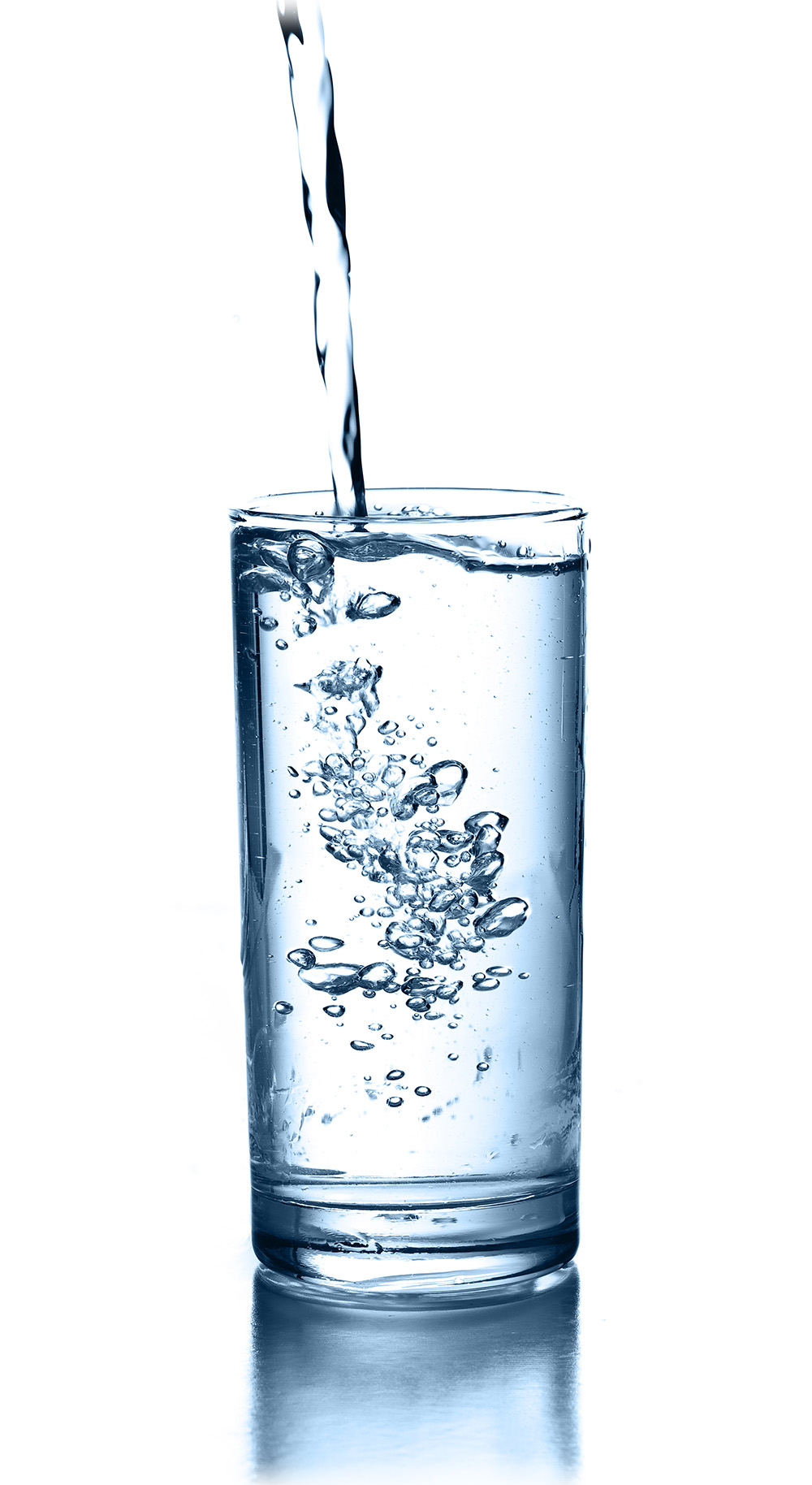نوشیدن روزانه ۸ لیوان آب، باوری درست است؟