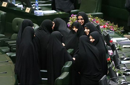 خیز زنان برای تصاحب کرسی‌های مجلس