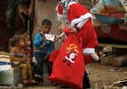 هدیه کریسمس یک دانشجوی عراقی به کودکان
