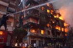 تلاش برای خاموش کردن آتش‌سوزی گسترده در قاهره، مصر